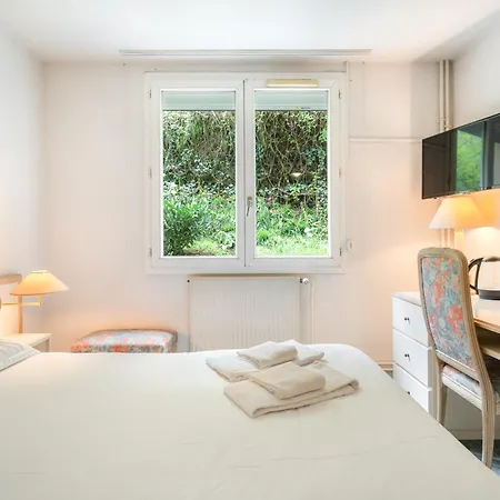 Les Clos Des Monts Lyonnais 3*