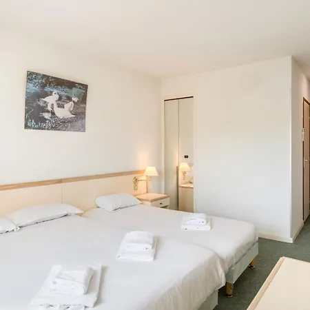Les Clos Des Monts Lyonnais 3* Bessenay